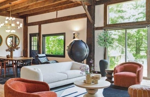 Hudson House | Hudson Retreat - 1780s Renovated Barn