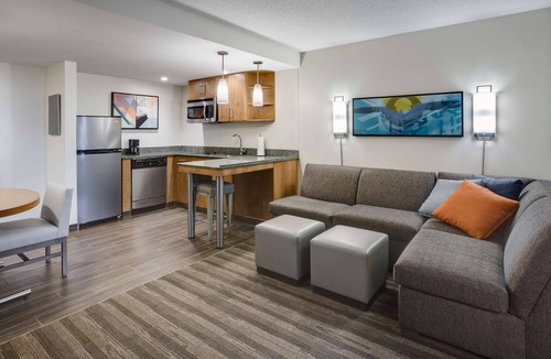 Windsor Hotel | HYATT house Hartford North/Windsor