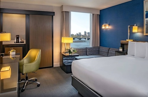 East Cambridge Hotel | Ideal Mix of Comfort and Value! Near Boston Public Library, w/Indoor Pool!