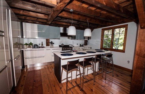 Amagansett North House | Idyllic Hamptons Home in Amaganset with pool that is close to town & the beach.