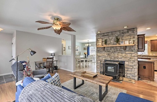 Washington House | Idyllic Washington Retreat w/Fire Pit & Yard