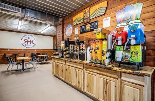 Cassville Other | Impressive Glamping Tented Cabin in Cassville, Missouri