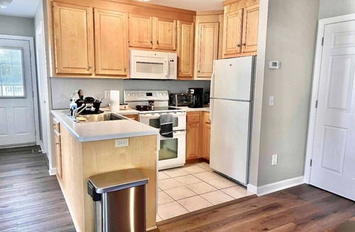 Rocky Hill Apartment | In-Law Suite in Rocky Hill with Private Entrance