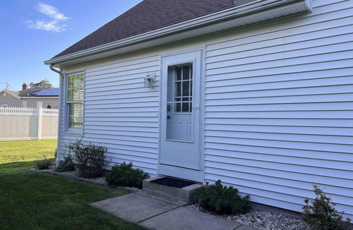 Rocky Hill Apartment | In-Law Suite in Rocky Hill with Private Entrance