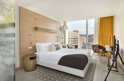 Seaport District Hotel | In The Heart of Boston’s Seaport + Rooftop Bar