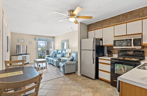 Gulf Stream Estates Apartment | INLET LIVING WITH A POOL
