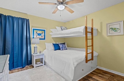 Gulf Stream Estates Apartment | INLET LIVING WITH A POOL