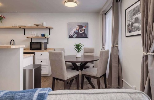 Downtown Anchorage Apartment | Inlet View Luxe -King Suite - Downtown Anchorage