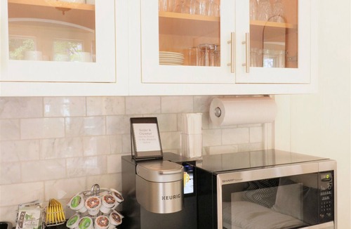 Downtown Portland Hotel | Inn at Park Spring 1 - Self Check In - Parking