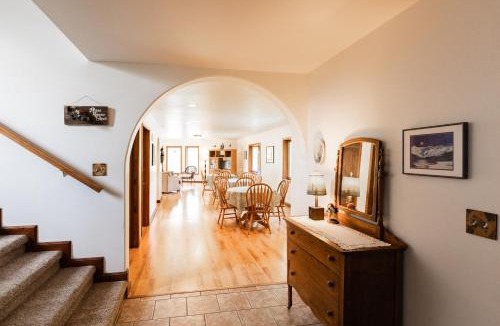 Moose Pass Hotel | Inn at Tern Lake