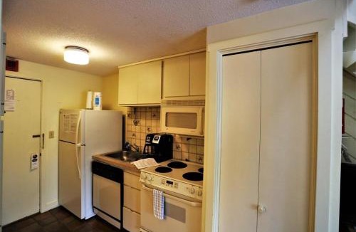 Waterville Valley House | Inns of Waterville Valley 405 Loft Unit at Inns of WV