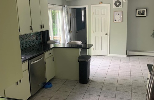 Canton House | Inviting 3 Bedroom Mid-Century Modern in Canton, CT