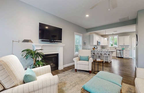 Arundel Cottage | Inviting getaway w/ AC, heated pool, hiking trails, gym & nearby beaches