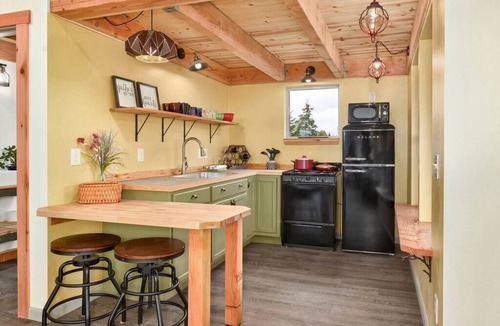 Anchor Point House | Iris-Fireweed Meadows Vacation Rental