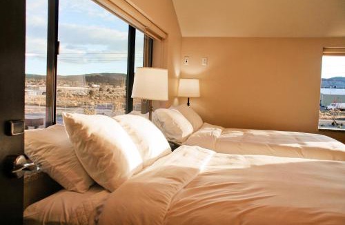 Cedar City Hotel | Iron Springs Luxury Lodge & Spa