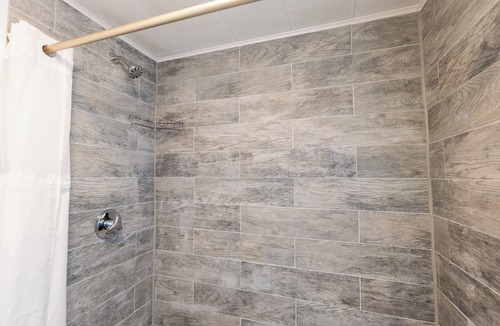 Hampton Hotel | Janmere Motel