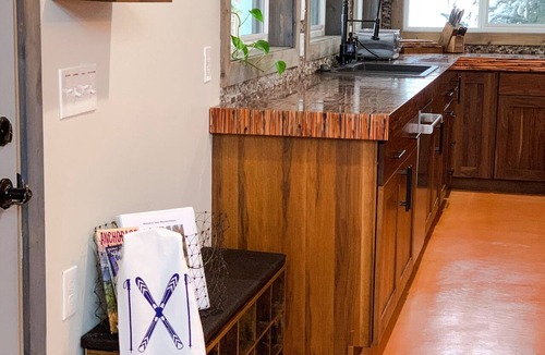 Alyeska Ski Chalet | Jeremys Mountain Chalet @jeremysmountainchalet