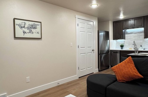 Lehi Apartment | Jordan River Retreat. Charming 1 bedroom apartment in Lehi Ut on the river.