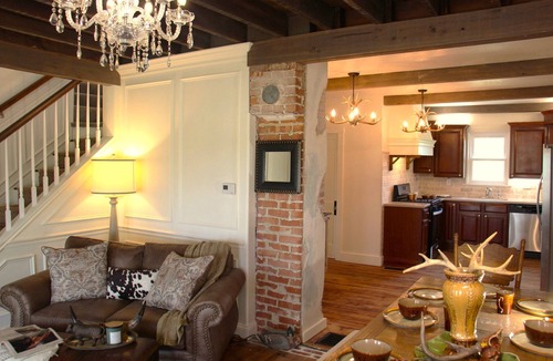 New Century House | Kansas Farm & Lake Stay. Wade Ranch. World Cup