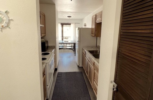 Juneau Apartment | Kelli's Harbor Suites - In Auke Bay Walking Community - DISCOUNT ON TOURS