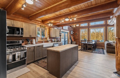 Kalifornsky Cabin | Kenai Peninsula Base Camp All Cabins on property