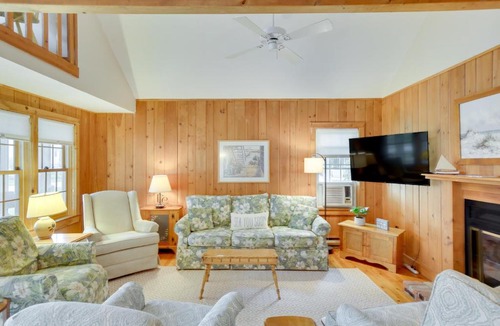 Kennebunkport House | Kennebunkport Getaway w/Grill: Walk to Beach!