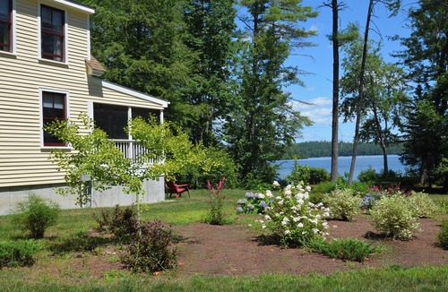Center Lovell Cottage | Kezar Lake Waterfront, Beautiful Property Great Reviews! Fully Booked for 2026