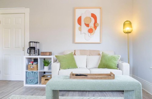 Portsmouth Apartment | King Bed Downtown Suite Port City Stays