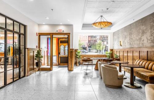 Bangor Apartment | King Bed, Historic Hotel, Bangor, Room # 101