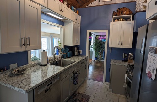 Quaker Hill Cottage | Kraken Cove Waterfront Cottage w/Sunset Views