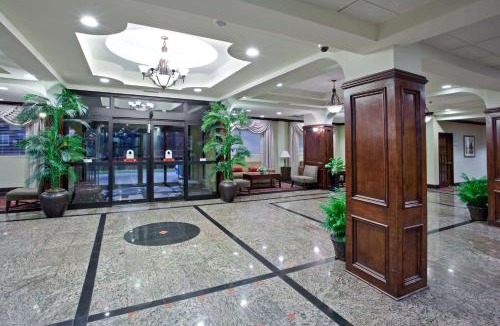 Downtown Little Rock Hotel | La Quinta by Wyndham Downtown Conference Center