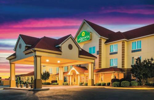 Russellville Hotel | La Quinta by Wyndham Russellville