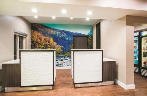 Russellville Hotel | La Quinta by Wyndham Russellville