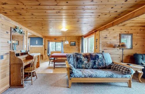 Greenville House | Lake front home with privately shared dock for the homes in this complex