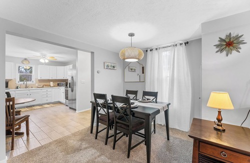 Craig Beach House | Lake Milton Home; 3BR, WiFi, Near Beach, State Park, Golf, Winery, & Restaurants