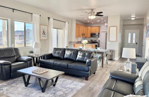 Greenehaven House | Lake Powell Views and Prime Location