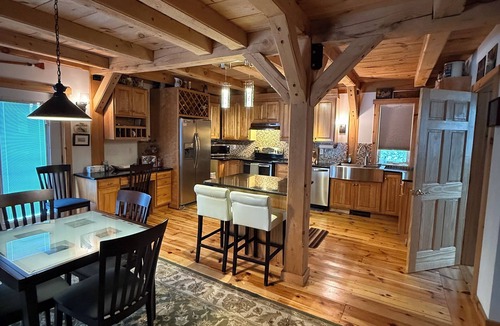 Newbury House | Lake Sunapee House