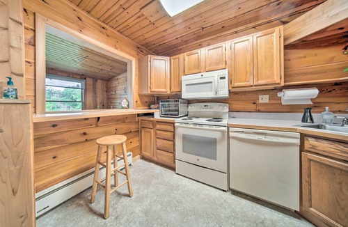 Newbury Cottage | Lakefront Burton Home w/Deck, Grill + Views!