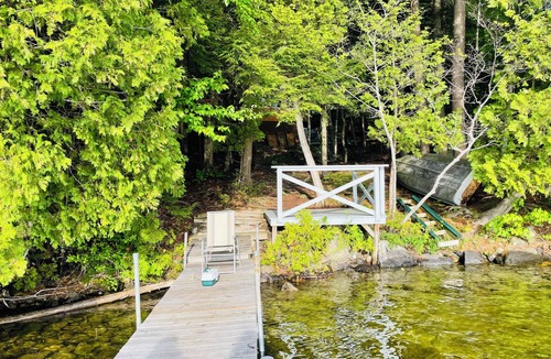 Mount Vernon Cabin | Lakefront Cabin on Echo Lake, Mount Vernon. Private dock. On the Lake!
