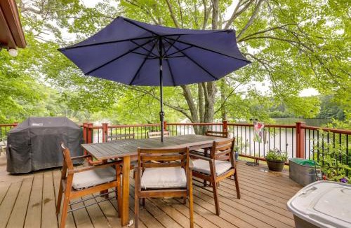 Mansfield Depot House | Lakefront Connecticut Retreat Near UConn