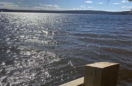 Charlotte Cottage | Lakefront Cottage on Round Pond