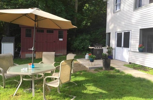 Lakeside House | Lakefront Cottage w/Dock, Kayaks