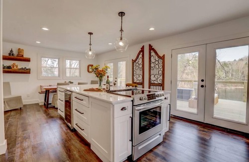 Pittsburg House | Lakefront Home w/Dock · King Suite · Stunning Lake Paradise