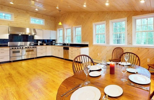 Nobleboro House | Lakefront house on Damariscotta Lake, perfect getaway
