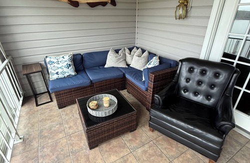 Benton Condo | Lakefront Kentucky Lake Condo Pool Boat Parking Sleeps 8 Big Bear Resort