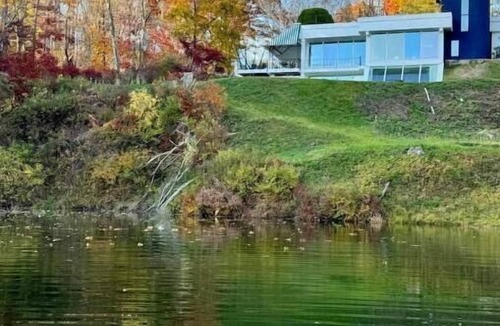 Lakeville House | Lakefront Lakehouse Luxury in Connecticut