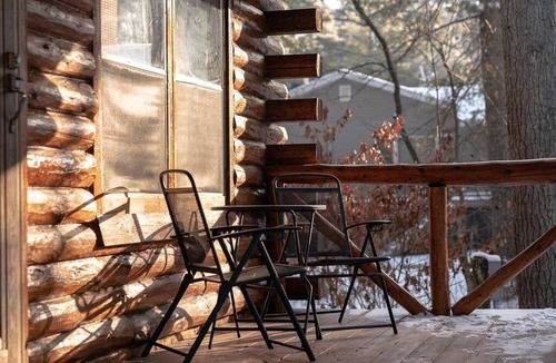 Black River Falls Cabin | Lakefront Log Cabin w/Loft, Kayaks, Canoe, EV