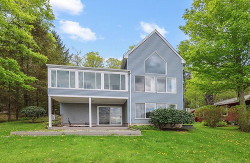 West Hill Lake House | Lakefront Oasis with Spectacular Views – 4BR, 3BA, Sleeps 7, private swim dock.