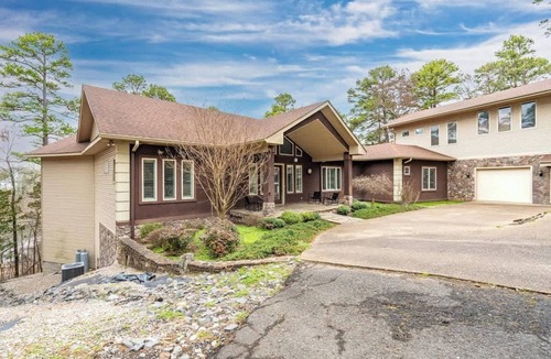 Hot Springs Village House | Lakefront Retreat in Hot Springs Village