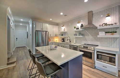 Lake Hamilton House | Lakefront Retreat in Lake Hamilton